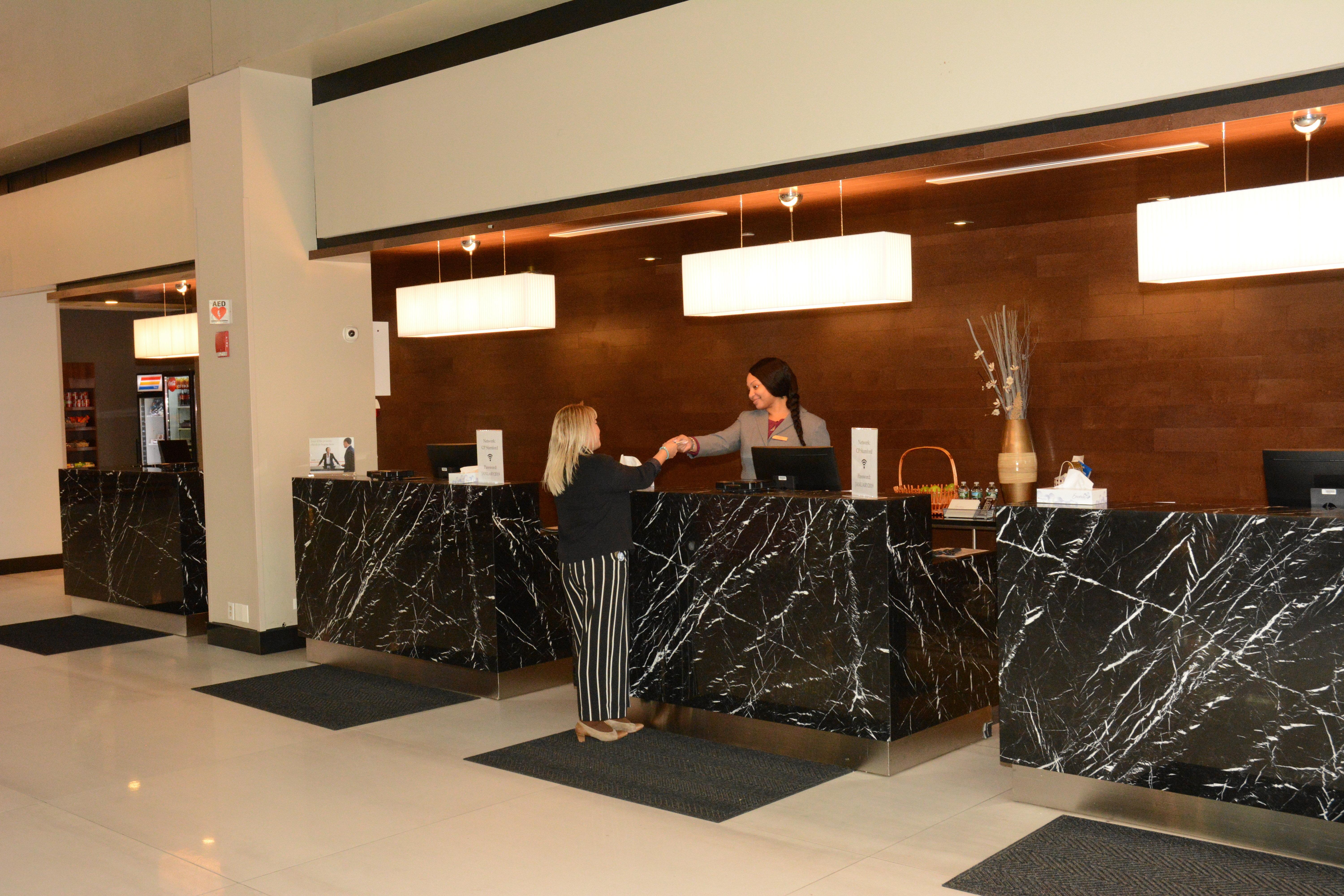 The Armon Stamford Hotel & Conference Center Exterior foto