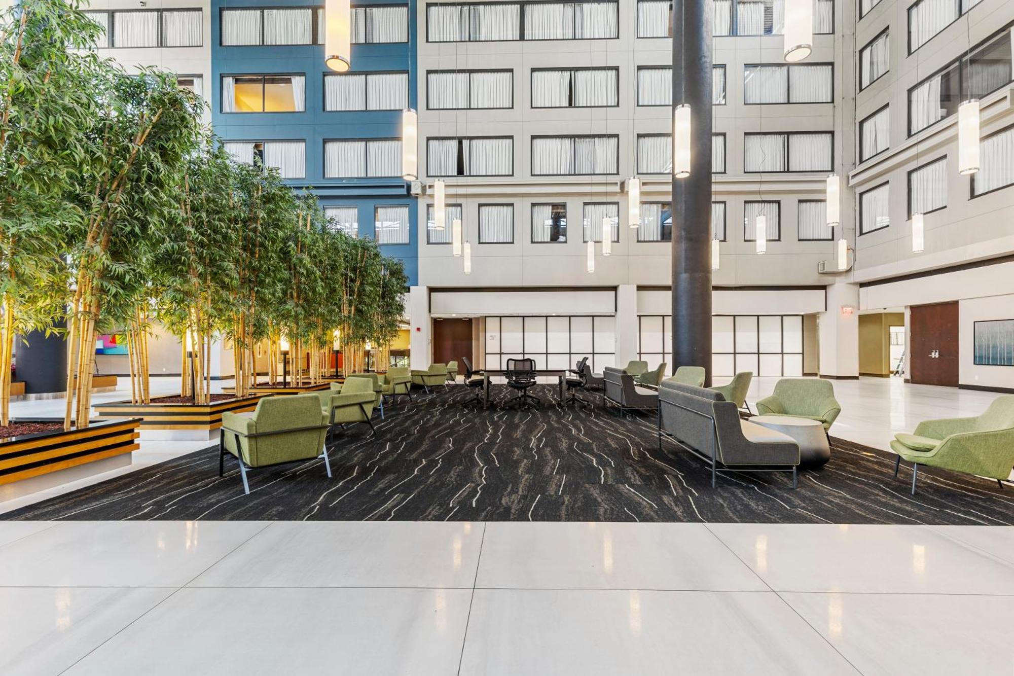 The Armon Stamford Hotel & Conference Center Exterior foto